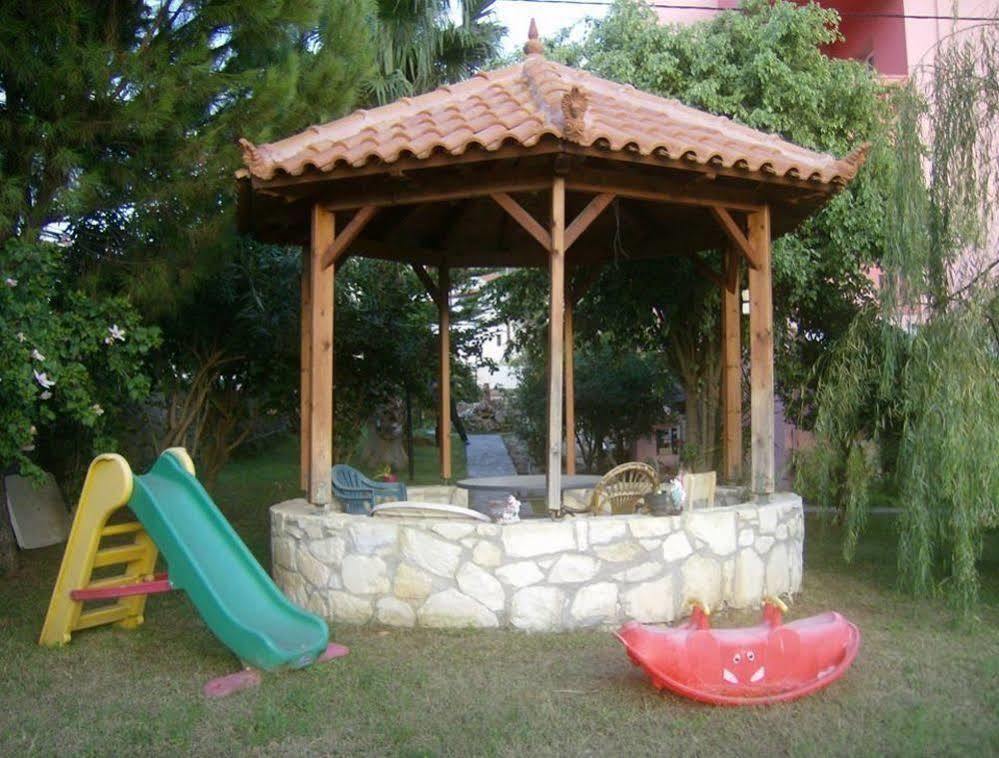 Yannis Pothoulakis Apartments Almirida Exteriér fotografie
